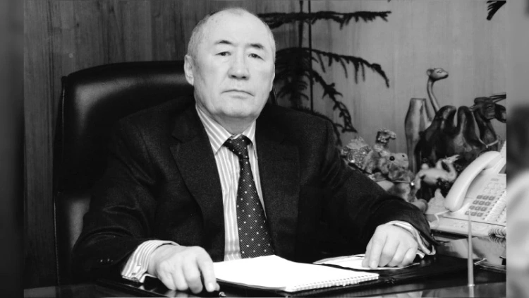 8198b1c3 795b 5c16 93da 9b875b7c